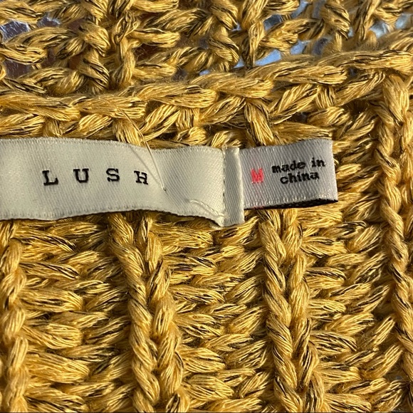 Lush Tan Short Sleeve Sweater Size Medium - Picture 6 of 7